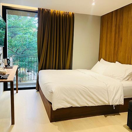 Woodstory Boutique Hotel Bangkok Exterior foto