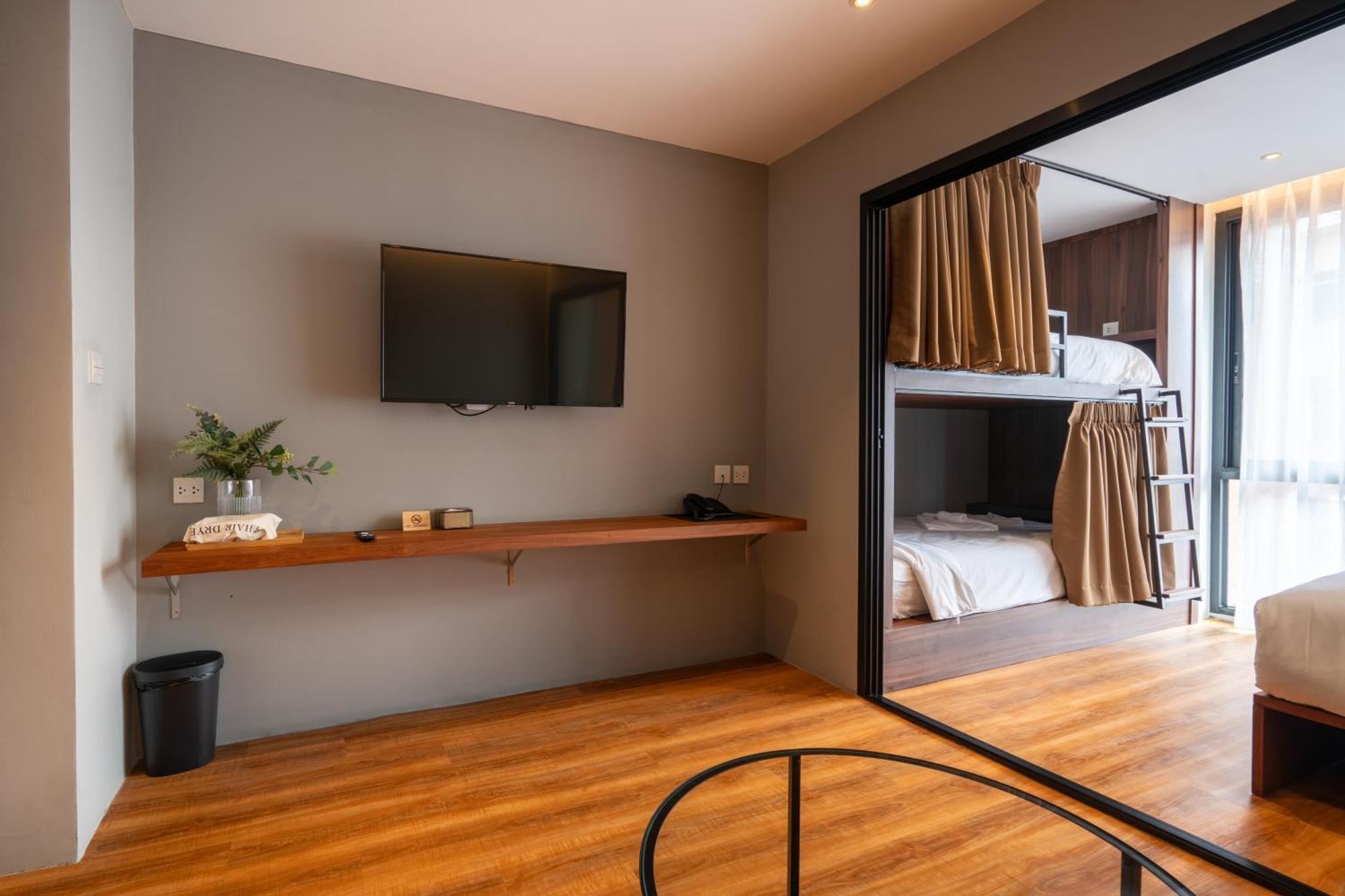 Woodstory Boutique Hotel Bangkok Exterior foto
